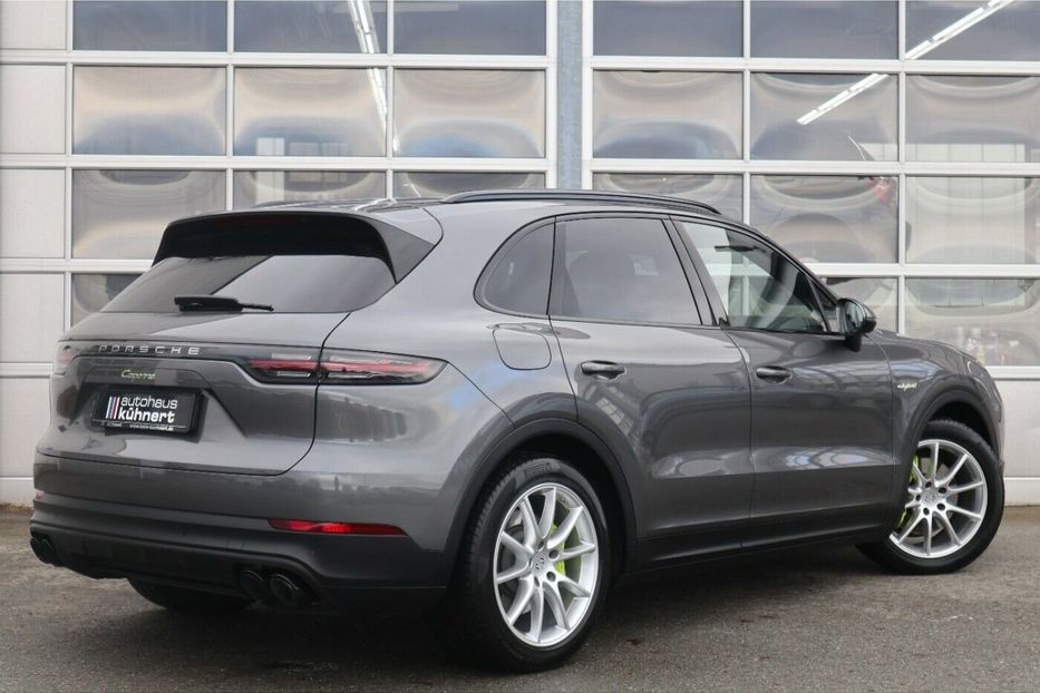 Продам Porsche Cayenne E-Hybrid 2019 года в Киеве