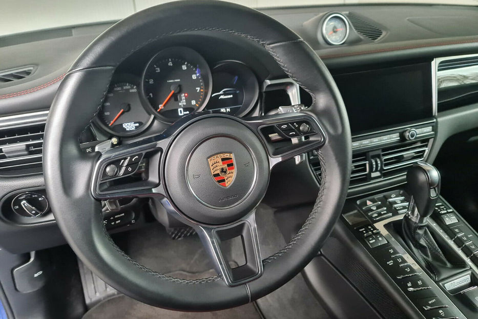 Продам Porsche Macan 2019 года в Киеве