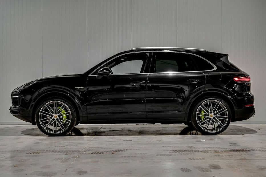 Продам Porsche Cayenne E-Hybrid 2020 года в Киеве