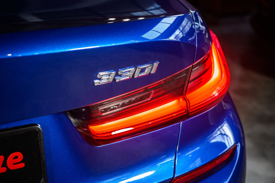 Продам BMW 330 2019 года в Одессе