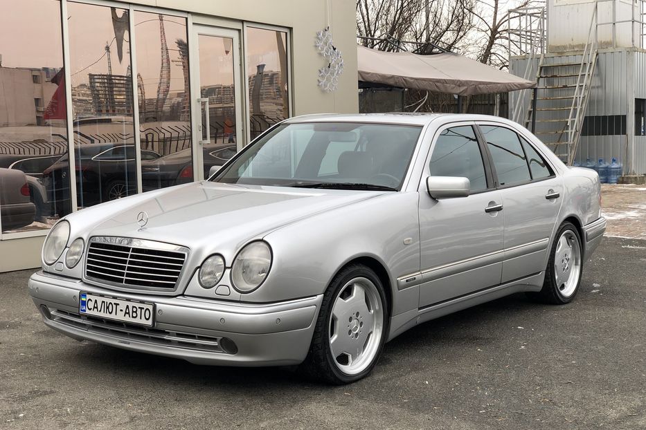 Продам Mercedes-Benz E-Class 55 AMG\\\ 1998 года в Киеве