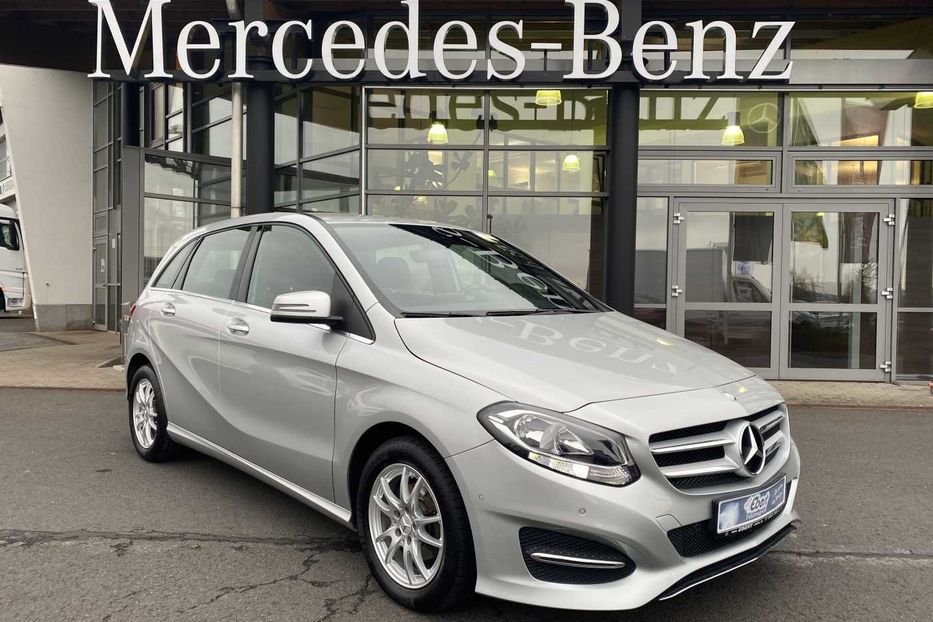 Продам Mercedes-Benz B-Class B180d 2017 года в Киеве