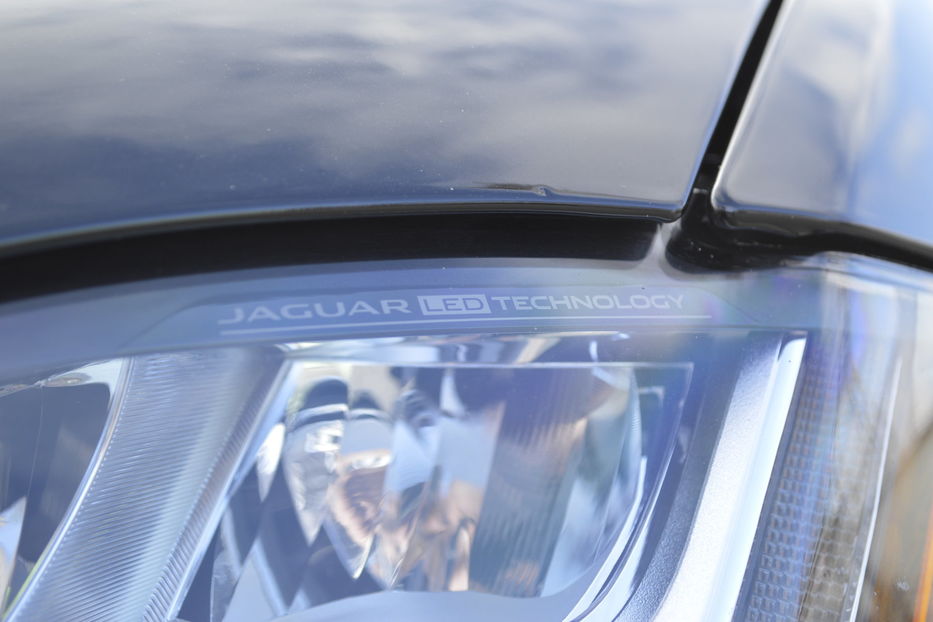 Продам Jaguar F-Pace Premium 30 T AWD 2018 года в Одессе