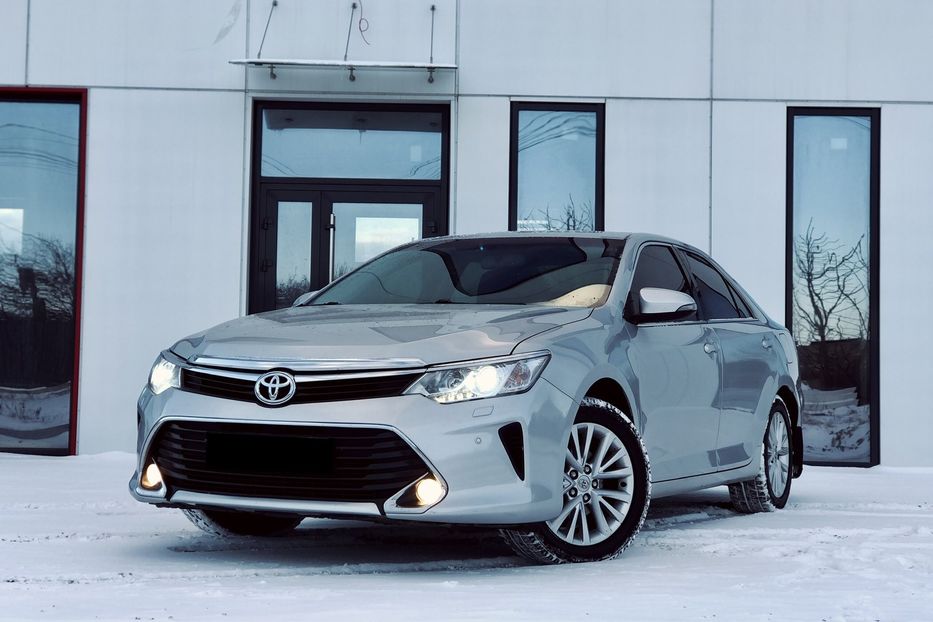 Продам Toyota Camry Premier 2015 года в Луцке