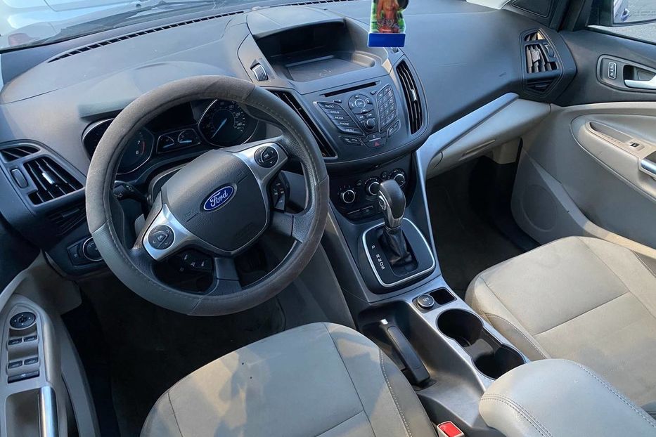 Продам Ford Escape 2013 года в Одессе