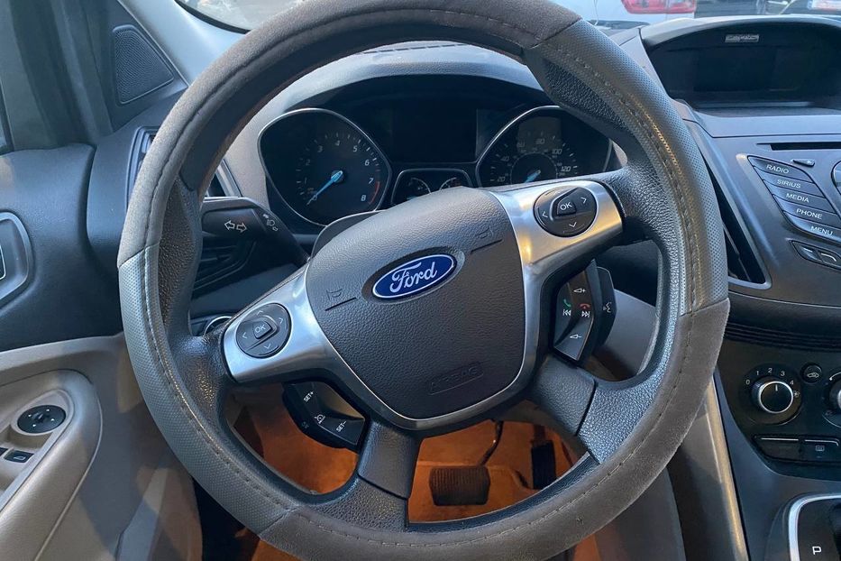 Продам Ford Escape 2013 года в Одессе