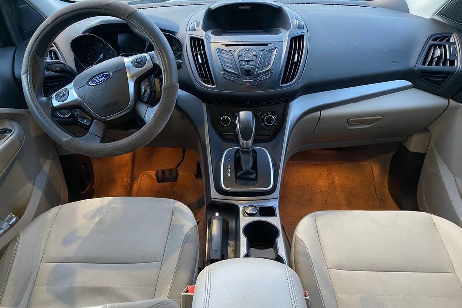 Продам Ford Escape 2013 года в Одессе