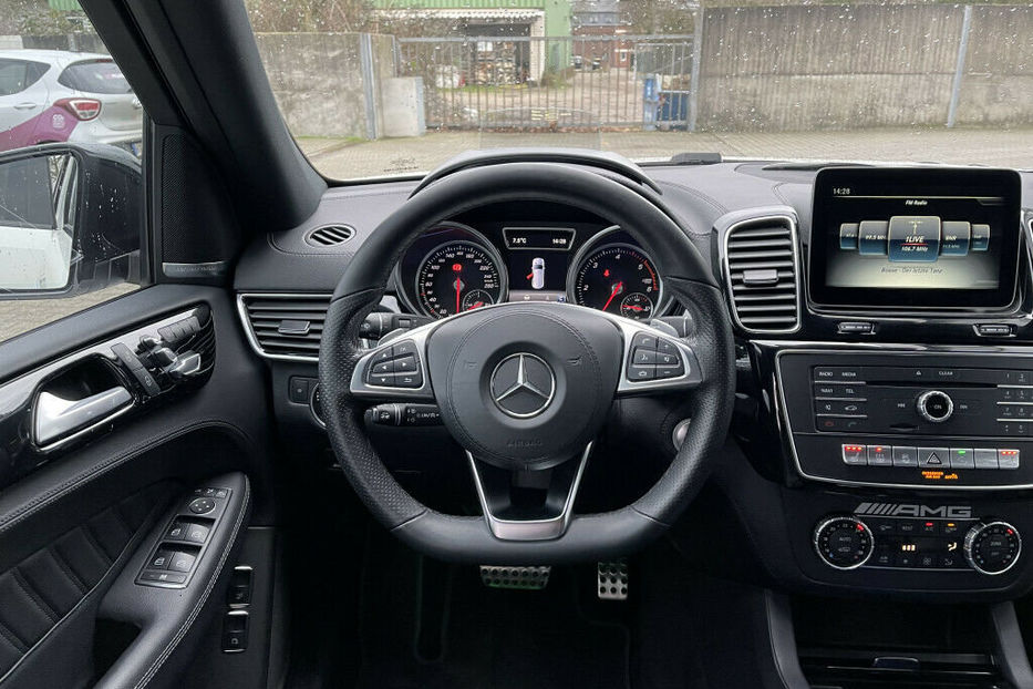 Продам Mercedes-Benz GLS-Class GLS350d AMG 4Matic   2017 года в Киеве