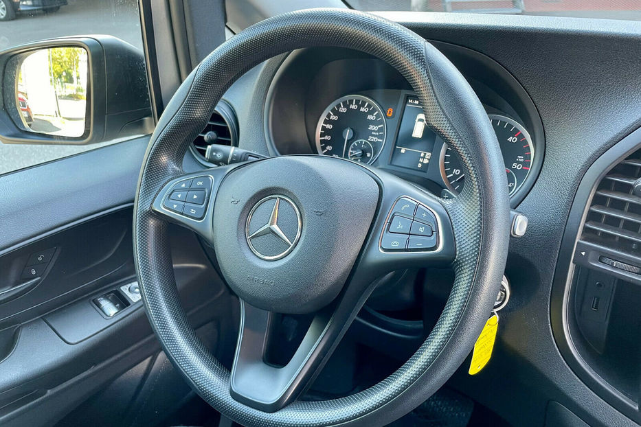 Продам Mercedes-Benz Vito пасс. 2017 года в Киеве