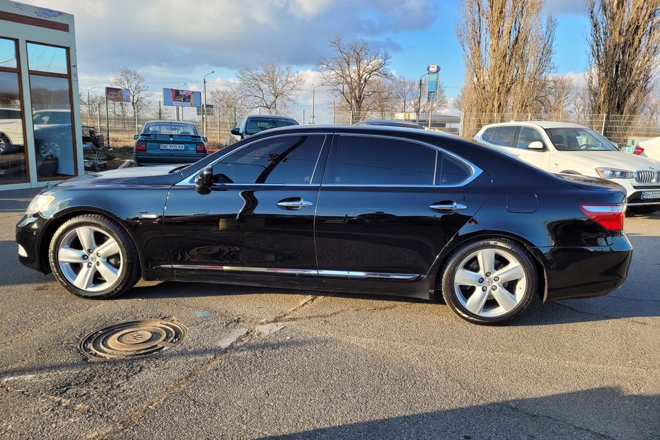 Продам Lexus LS 460 2008 года в Одессе