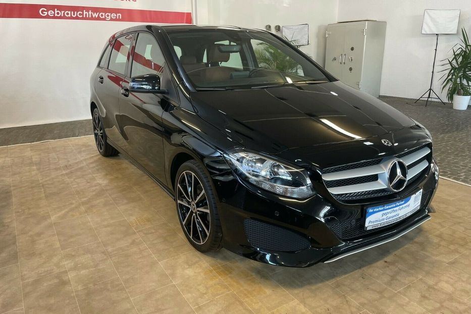 Продам Mercedes-Benz B-Class B180d 2018 года в Киеве