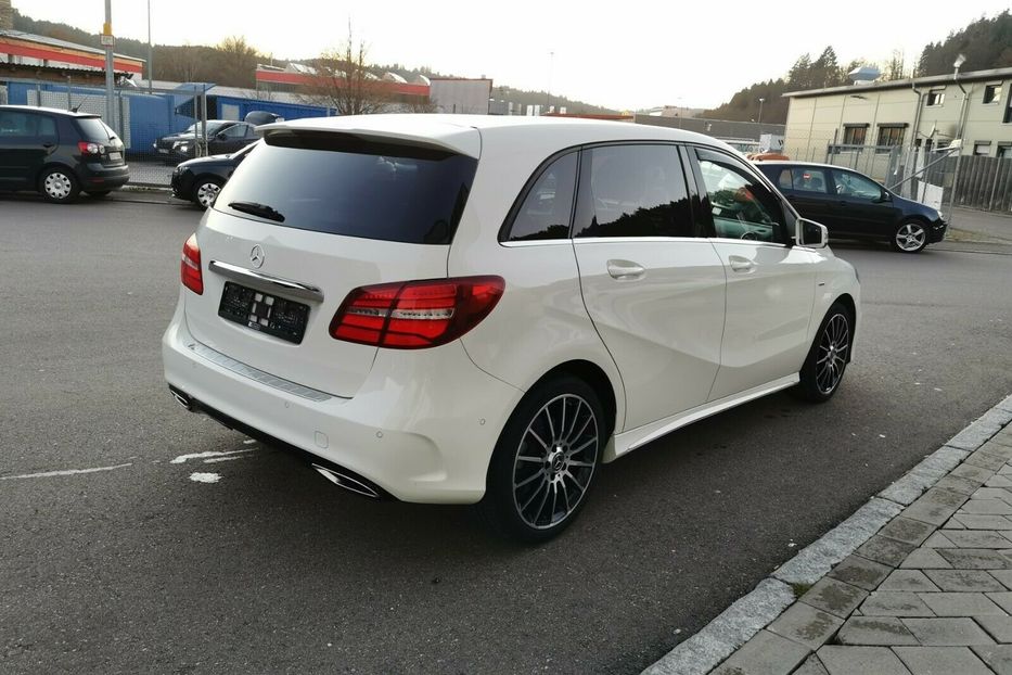 Продам Mercedes-Benz B-Class B200d 2018 года в Киеве