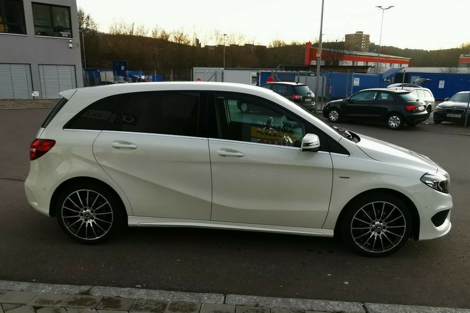 Продам Mercedes-Benz B-Class B200d 2018 года в Киеве