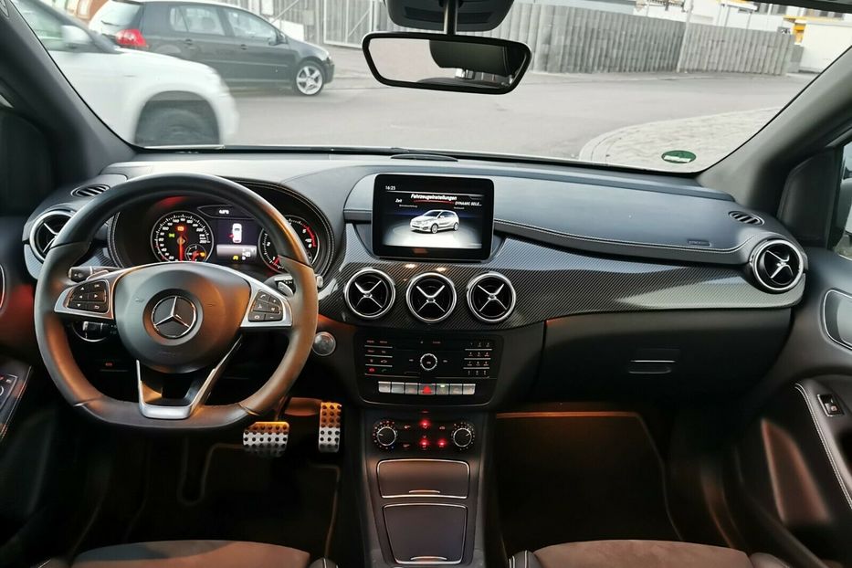 Продам Mercedes-Benz B-Class B200d 2018 года в Киеве