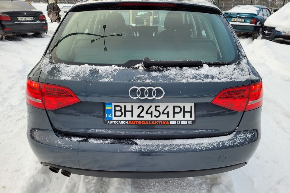 Продам Audi A4 2.0D AT 2010 года в Одессе