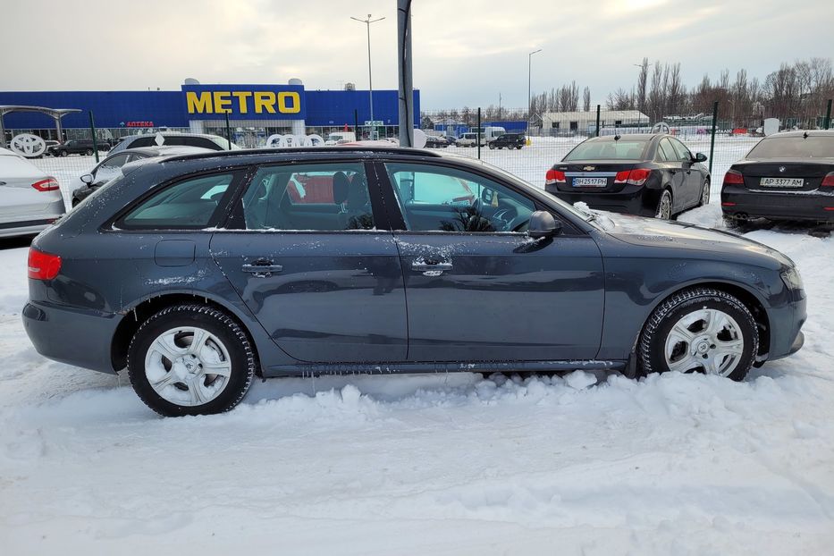 Продам Audi A4 2.0D AT 2010 года в Одессе