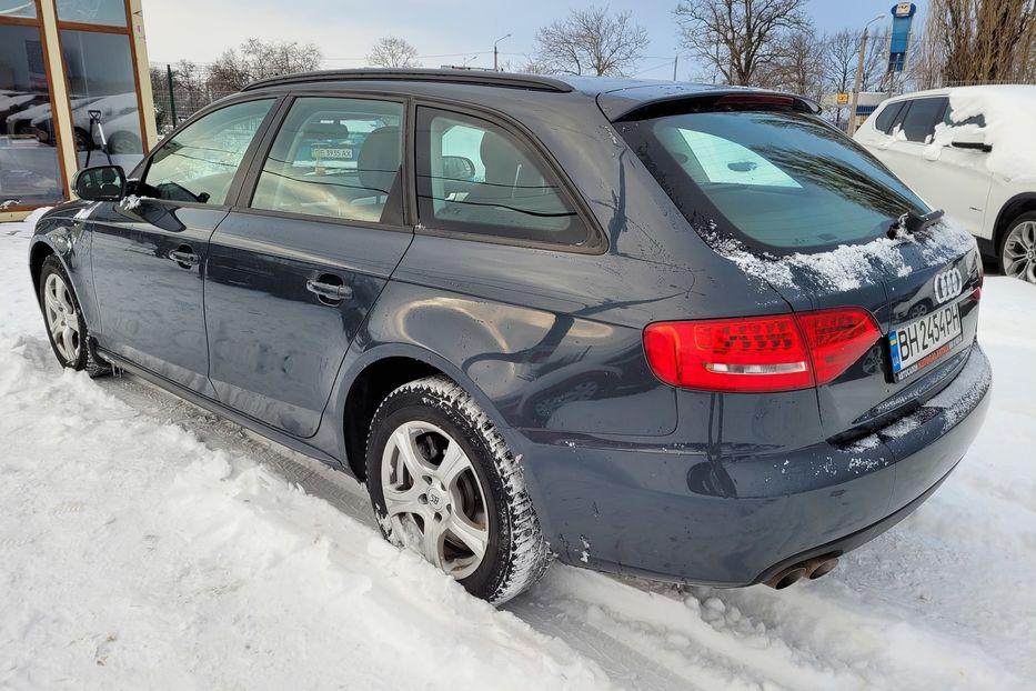 Продам Audi A4 2.0D AT 2010 года в Одессе