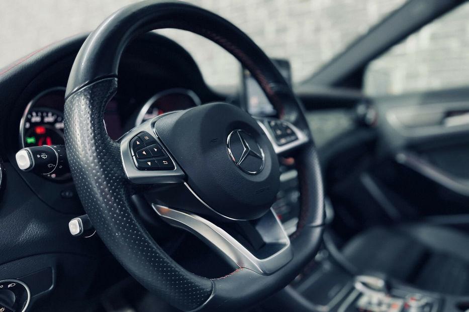 Продам Mercedes-Benz GLA-Class GLA45 AMG 4Matic 2018 года в Киеве