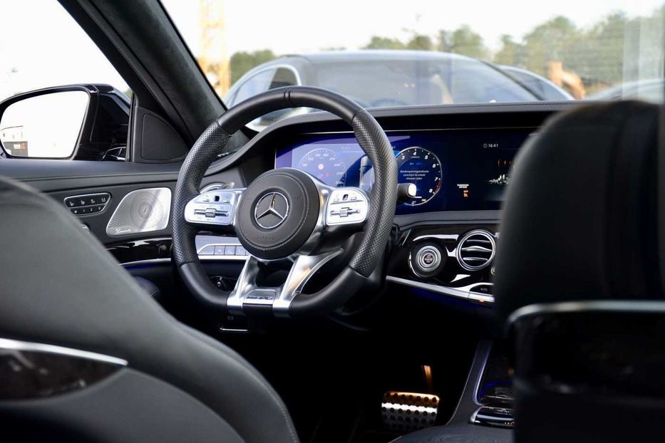Продам Mercedes-Benz S-Class S63 Lang AMG 4Matic 2018 года в Киеве
