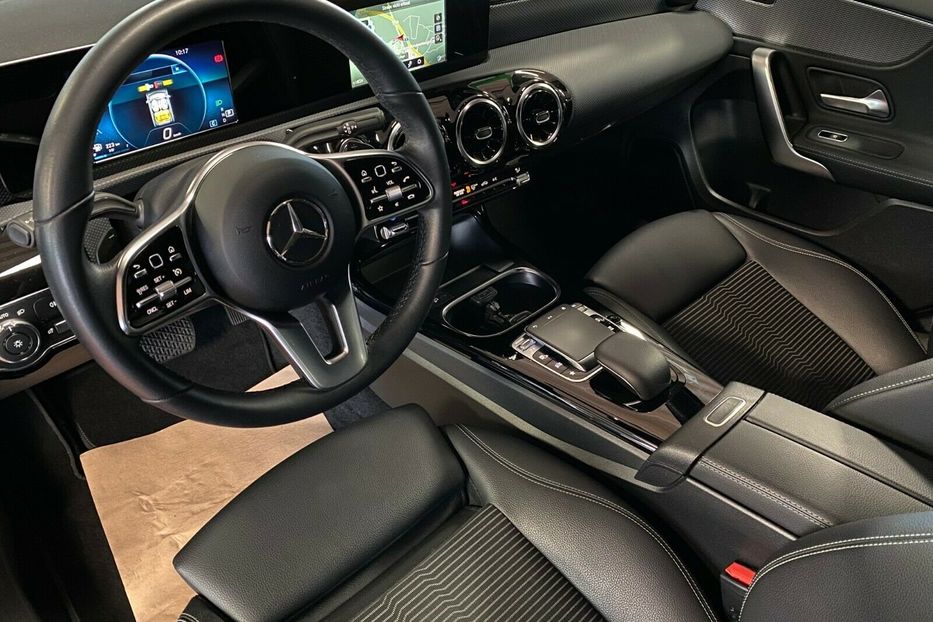Продам Mercedes-Benz A-Class A200d 2019 года в Киеве