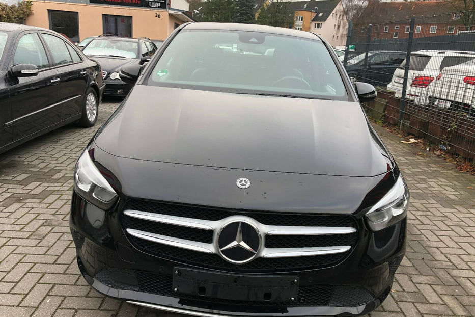 Продам Mercedes-Benz B-Class B200d 2019 года в Киеве