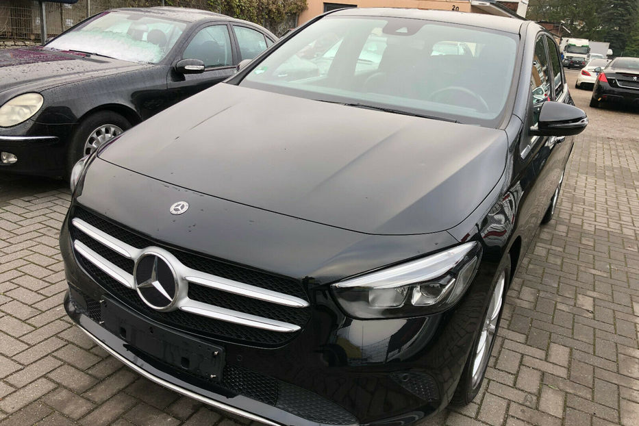 Продам Mercedes-Benz B-Class B200d 2019 года в Киеве