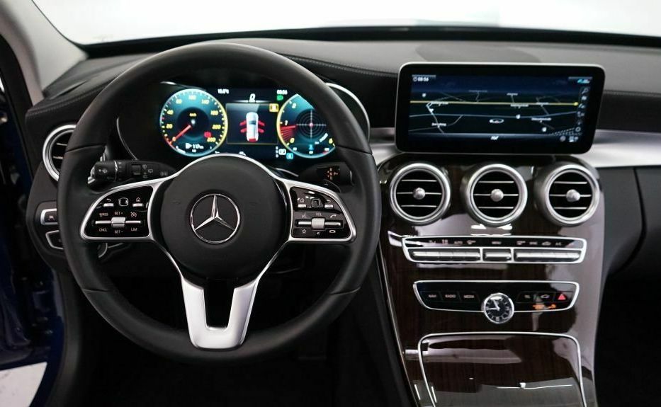 Продам Mercedes-Benz C-Class C220d 2019 года в Киеве