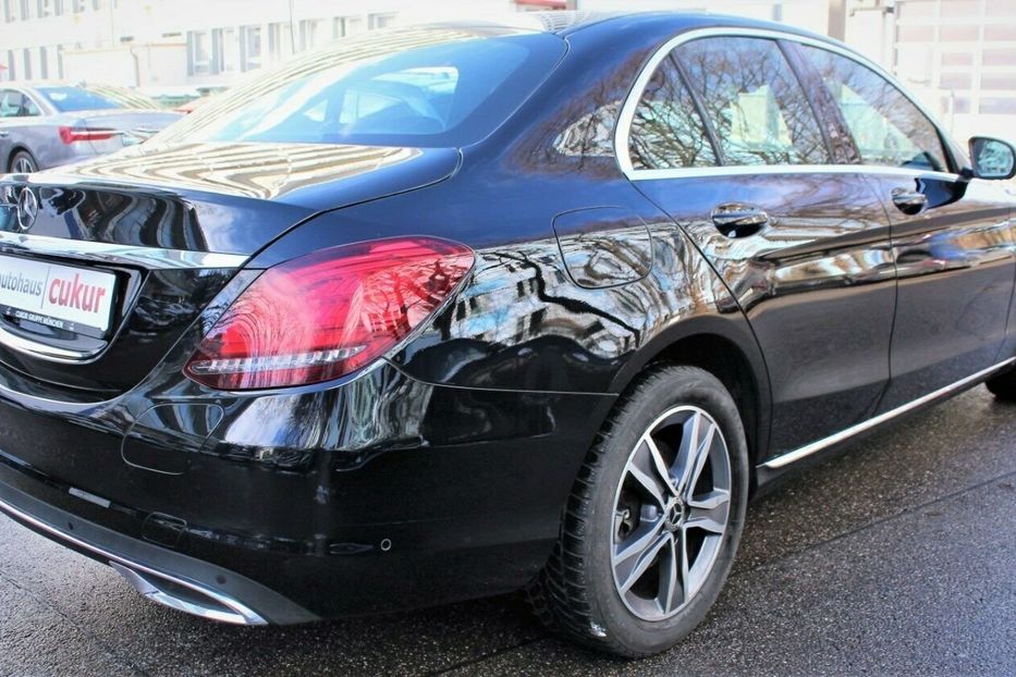 Продам Mercedes-Benz C-Class C300de Hybrid 2019 года в Киеве