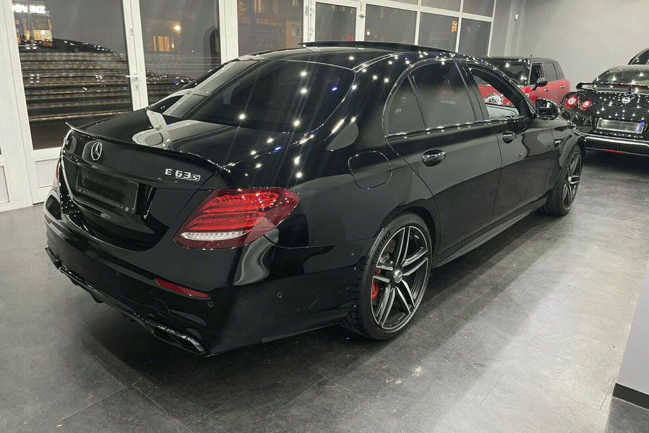 Продам Mercedes-Benz E-Class E63S AMG 4Matic 2019 года в Киеве