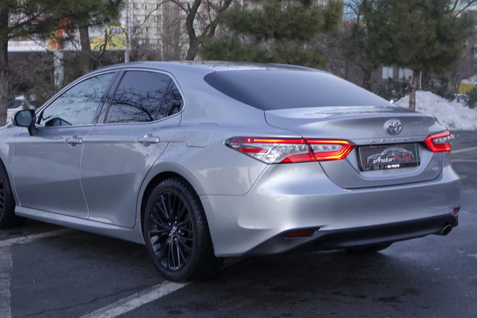 Продам Toyota Camry XLE 2018 года в Одессе