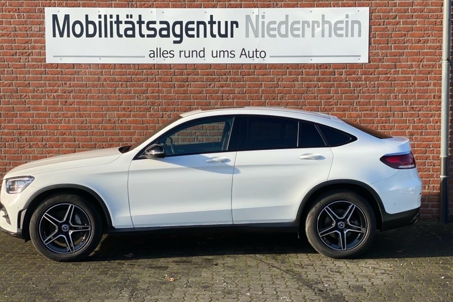 Продам Mercedes-Benz GLC-Class GLC300e AMG 4Matic Hybrid 2019 года в Киеве