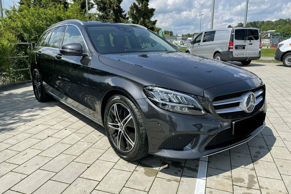 Продам Mercedes-Benz C-Class C220d 2020 года в Киеве