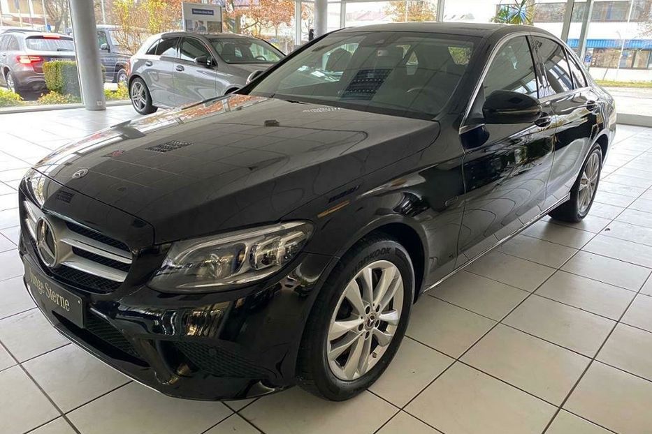 Продам Mercedes-Benz C-Class C300e Hybrid 2020 года в Киеве