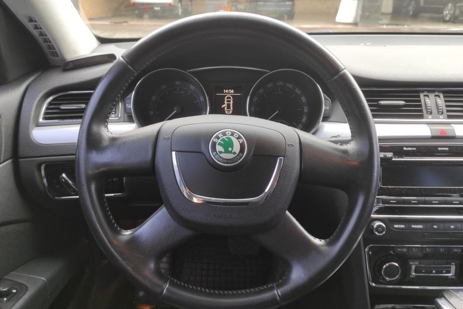 Продам Skoda Superb 2012 года в Николаеве