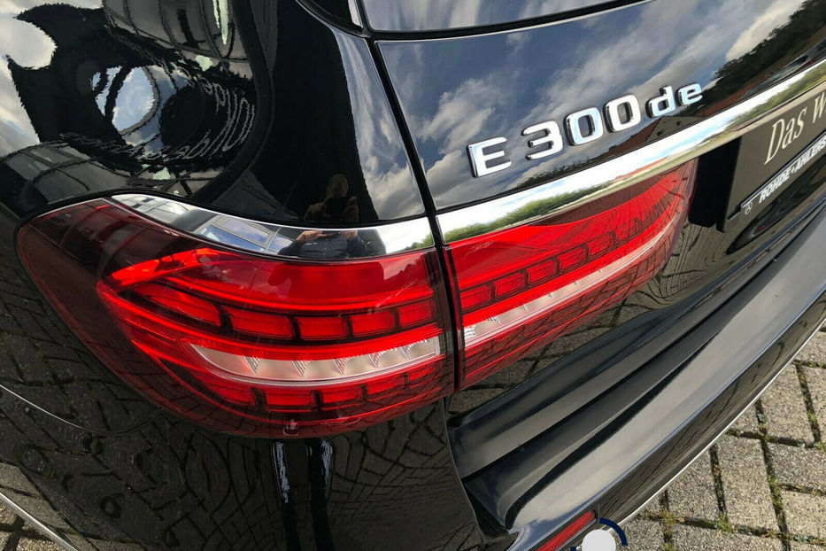 Продам Mercedes-Benz E-Class E300de Hybrid 2020 года в Киеве