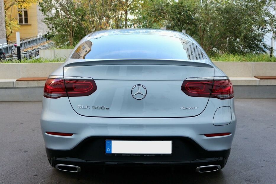 Продам Mercedes-Benz GLC-Class GLC300e AMG 4Matic Hybrid 2020 года в Киеве