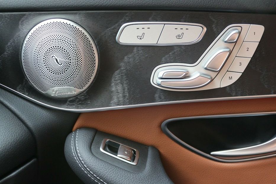 Продам Mercedes-Benz GLC-Class GLC300e AMG 4Matic Hybrid 2020 года в Киеве