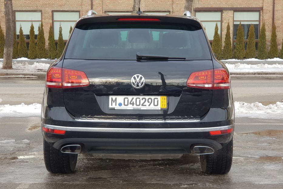 Продам Volkswagen Touareg EXECUTIVE EDITION 2017 года в Киеве