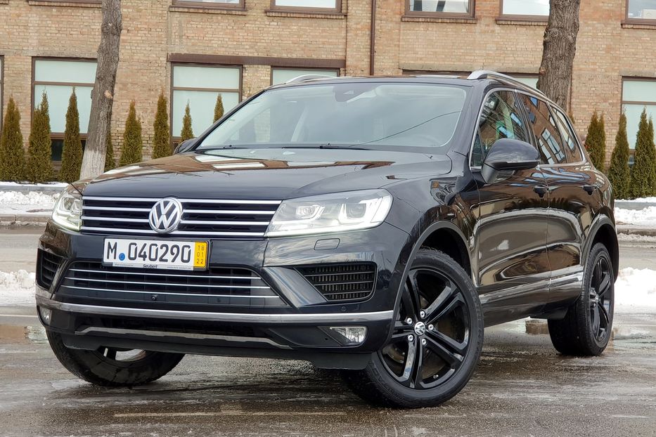 Продам Volkswagen Touareg EXECUTIVE EDITION 2017 года в Киеве