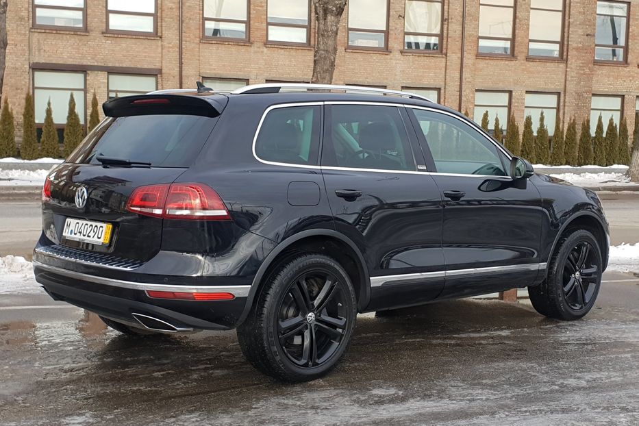 Продам Volkswagen Touareg EXECUTIVE EDITION 2017 года в Киеве