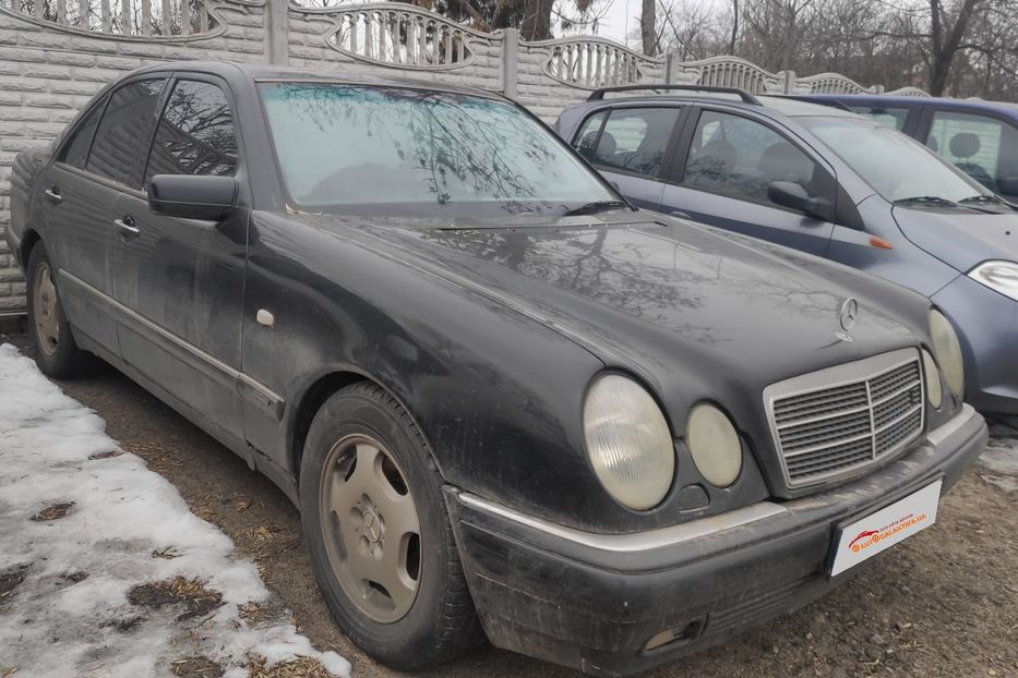 Продам Mercedes-Benz E-Class 320 1999 года в Николаеве