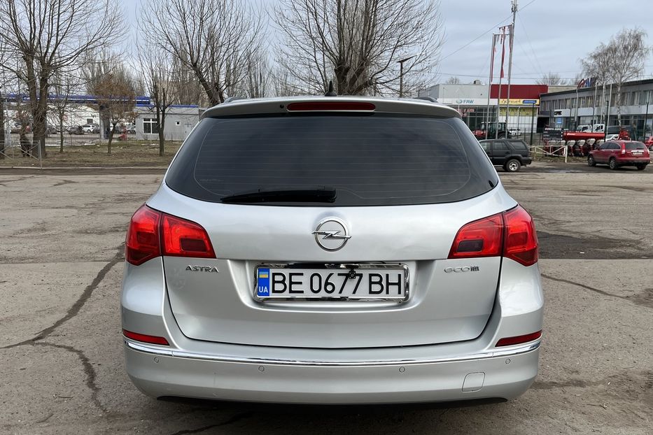 Продам Opel Astra J TDI 2013 года в Николаеве