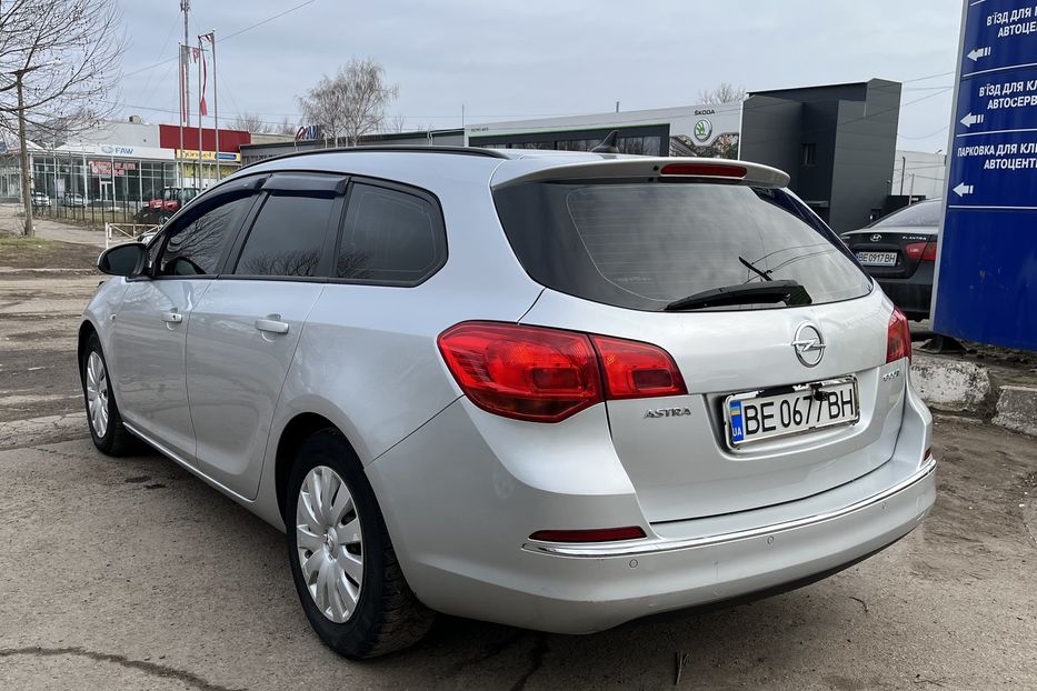 Продам Opel Astra J TDI 2013 года в Николаеве