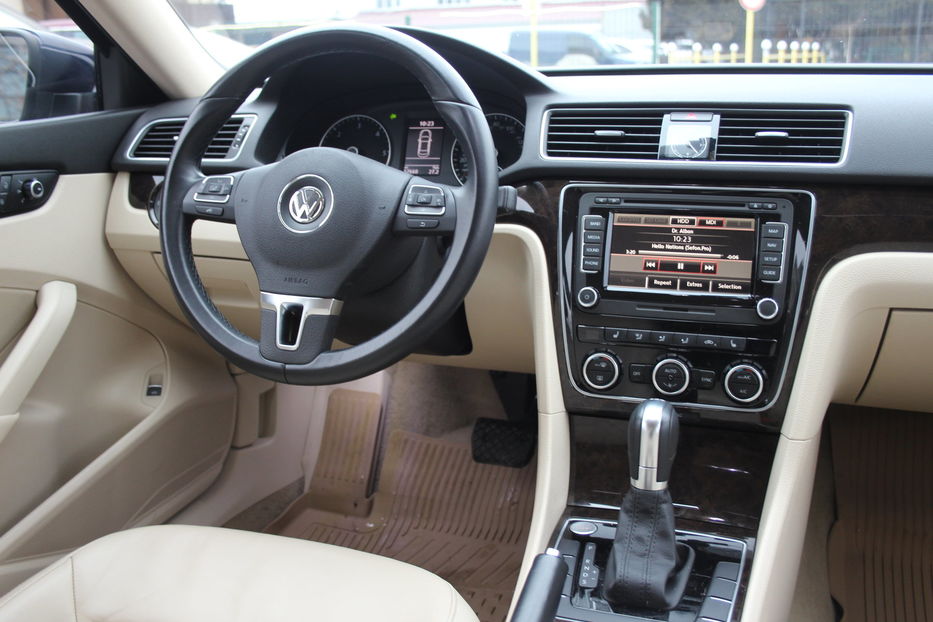 Продам Volkswagen Passat B7 2014 года в Одессе