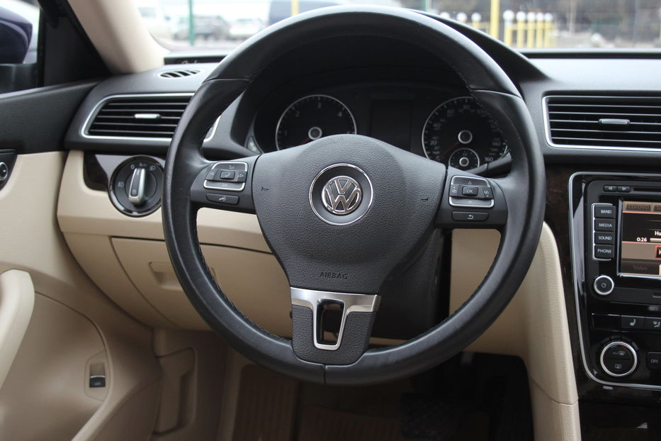 Продам Volkswagen Passat B7 2014 года в Одессе