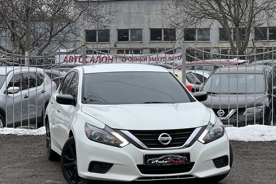 Продам Nissan Altima SR 2017 года в Одессе