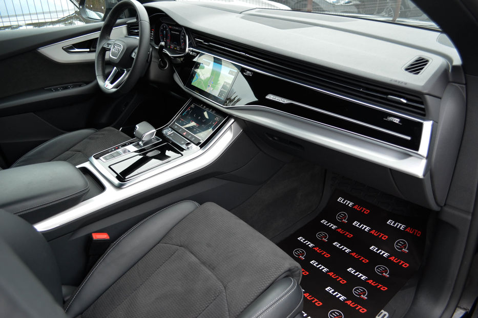 Продам Audi Q8 Disel 2020 года в Киеве
