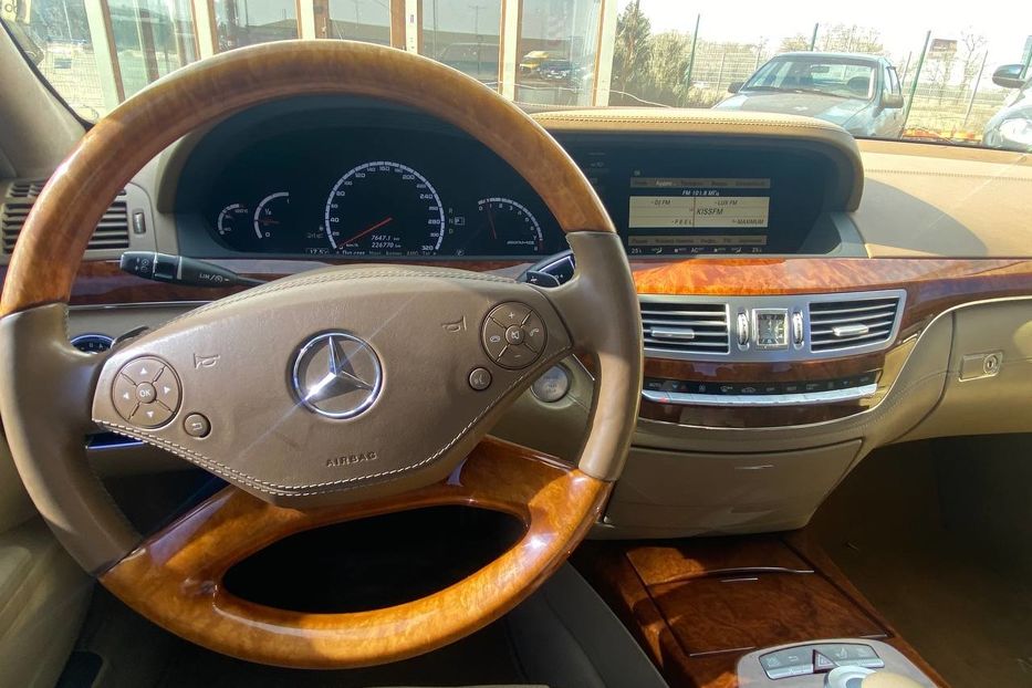 Продам Mercedes-Benz S-Class 63 AMG 2011 года в Одессе