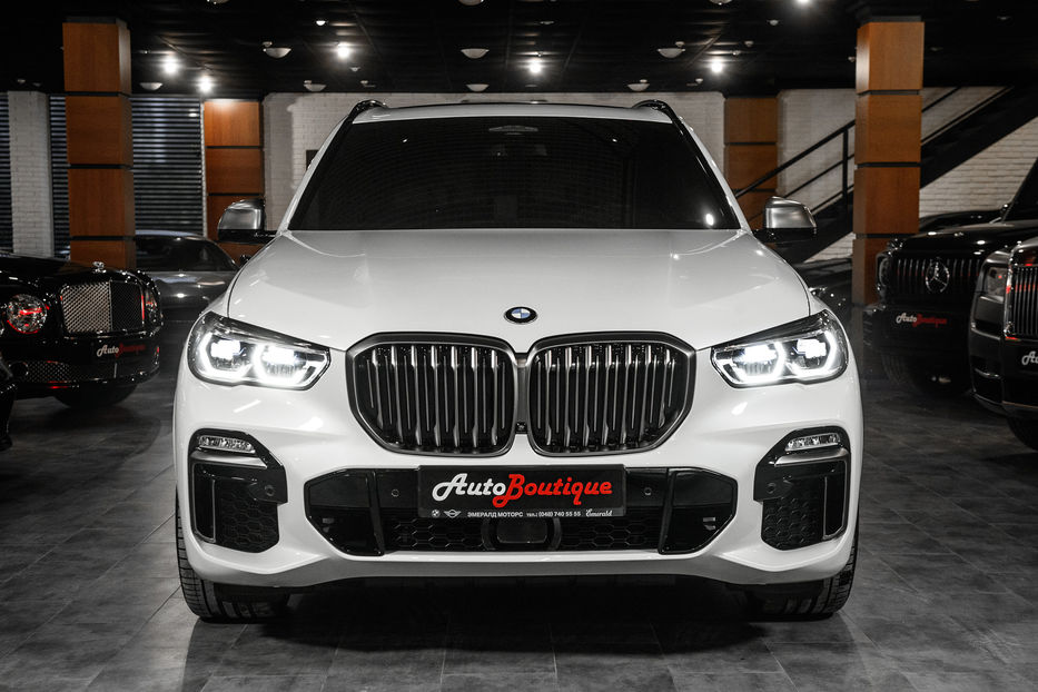 Продам BMW X5 M50D 2020 года в Одессе