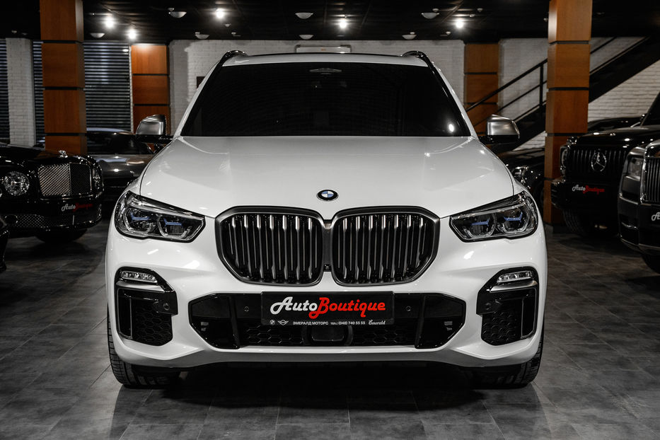 Продам BMW X5 M50D 2020 года в Одессе